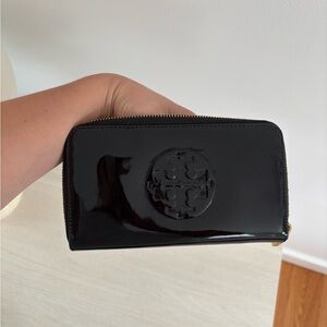 Tory Burch Black Leather Wallet with Gold Hardware
